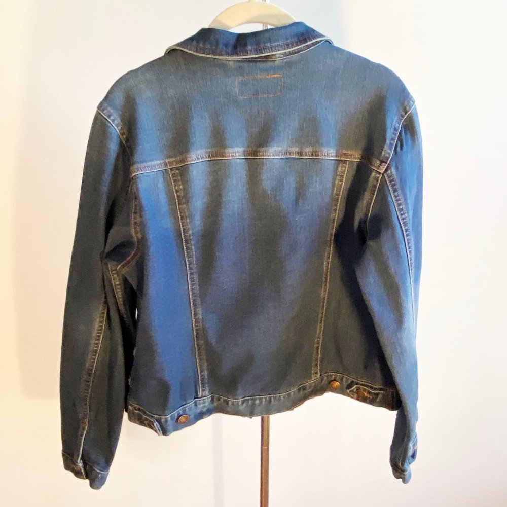 Classic Denim Jacket, Perfect Condition - image 4